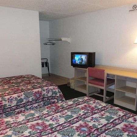 Americas Best Value Inn Батл Крик Номер фото