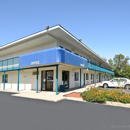 Americas Best Value Inn Батл Крик Экстерьер фото